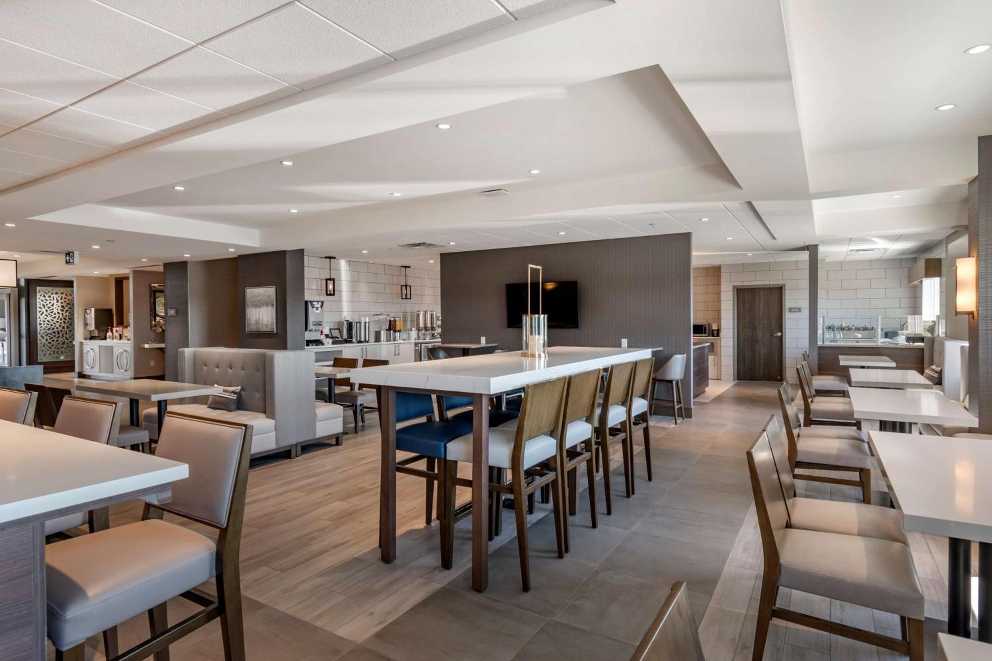 Best Western Premier Prince Albert Exterior photo