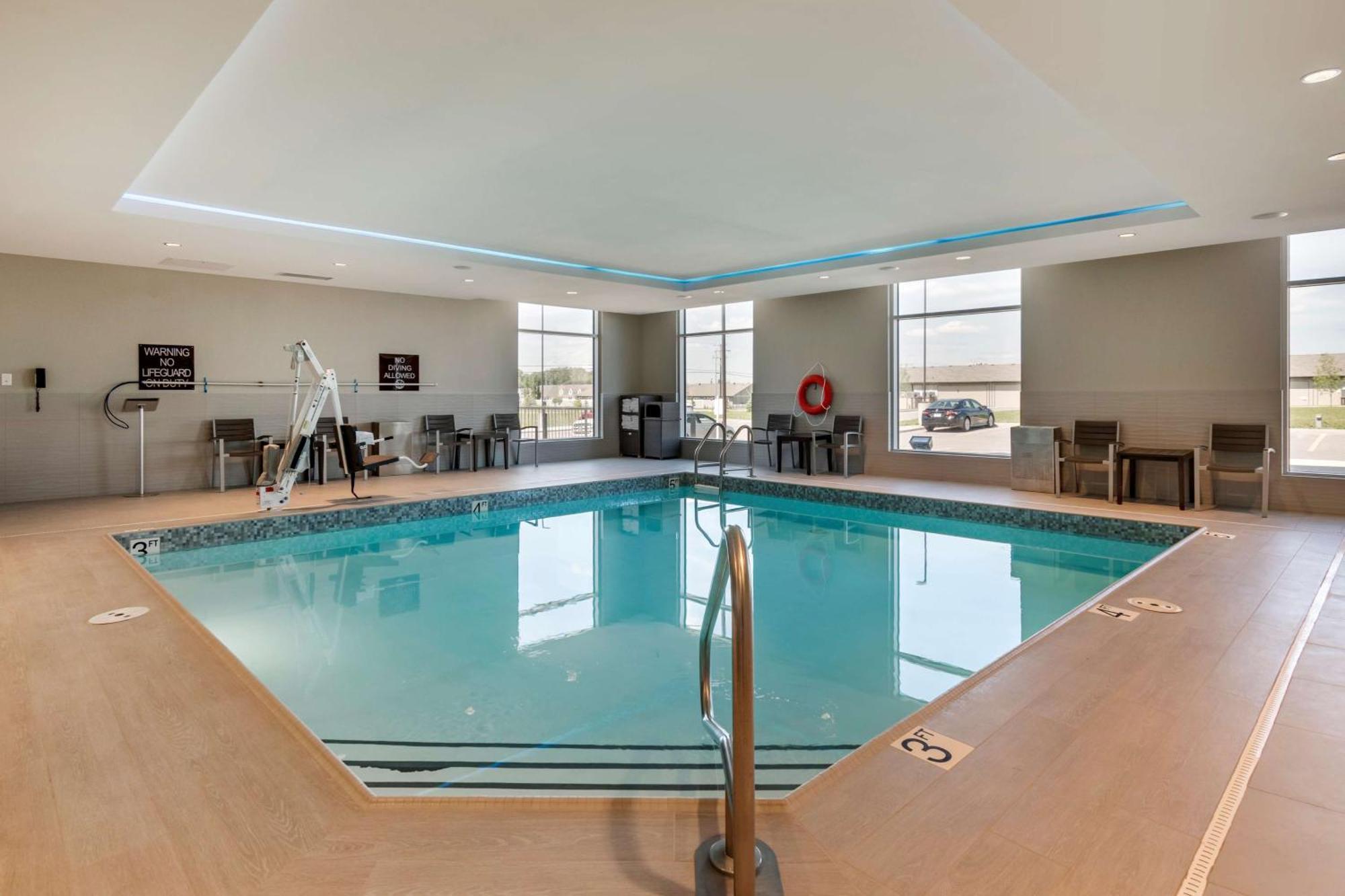Best Western Premier Prince Albert Exterior photo